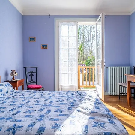 Uharte Apartment